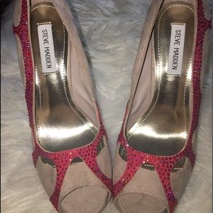Steve Madden open toe pumps/red multi stones